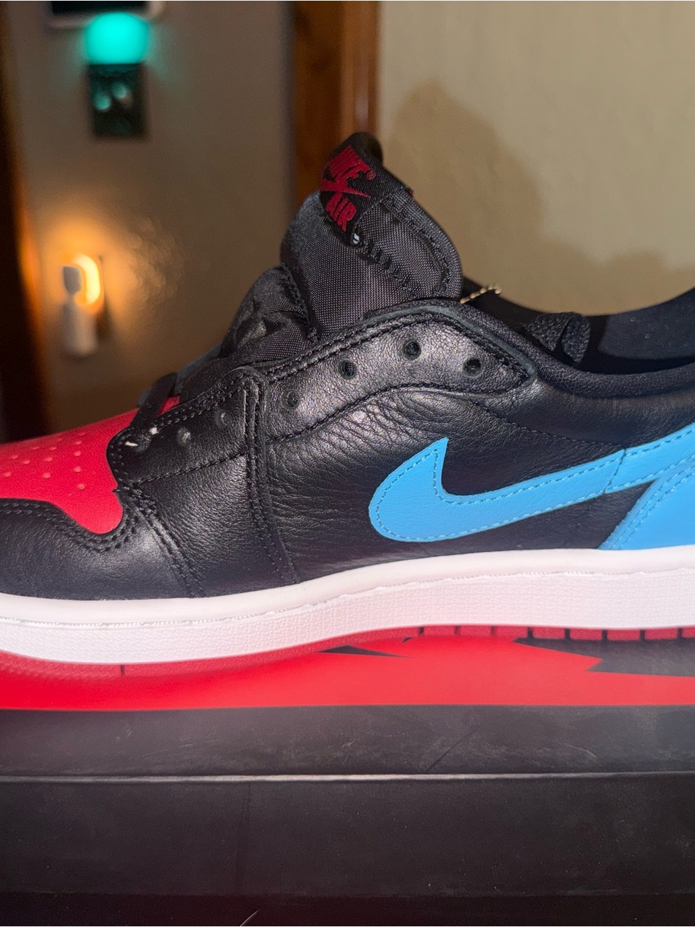 Nike Womens Black/Red/Blue Low-Top Sneakers. Shoe Collection clean out!